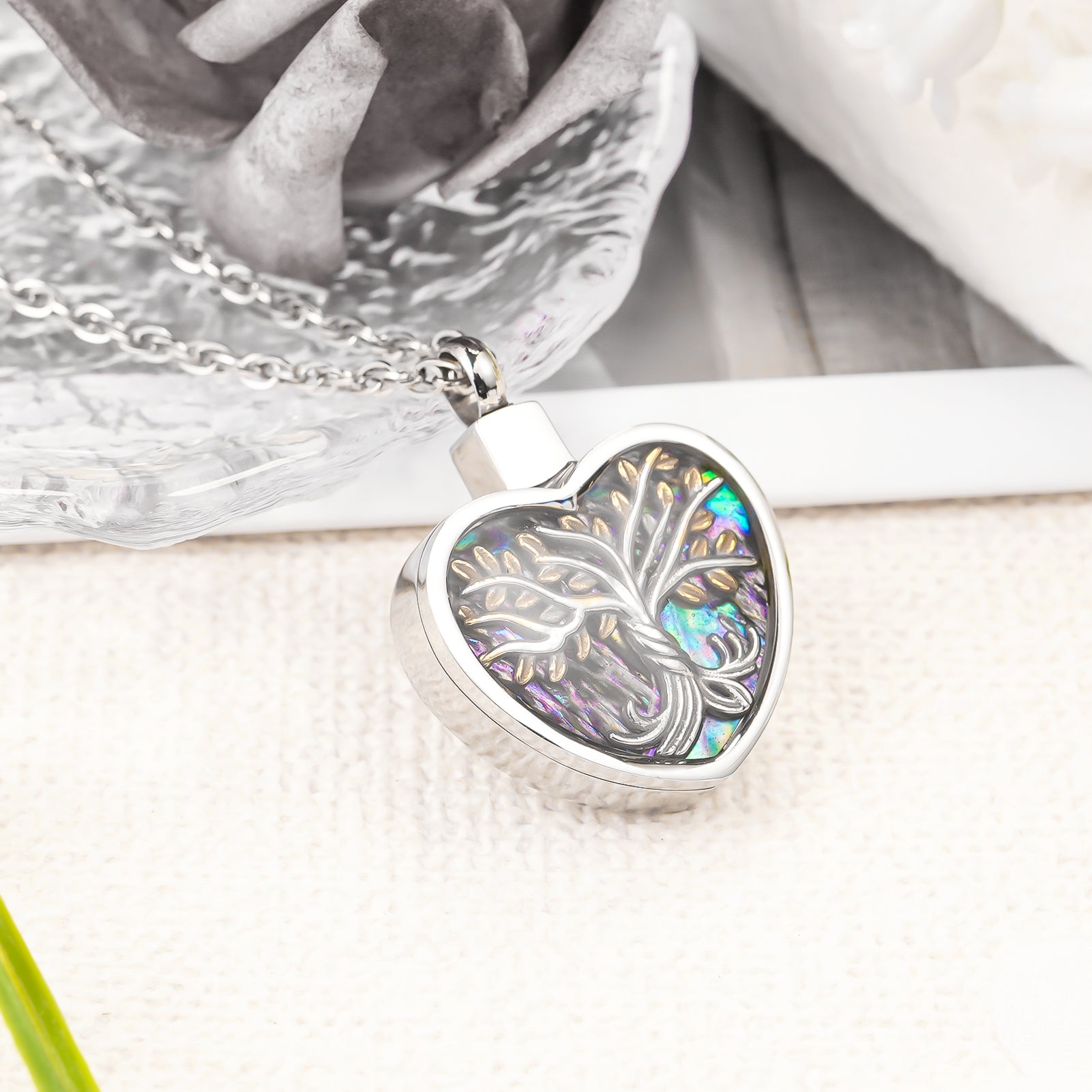 life tree cremation pendant for ashes