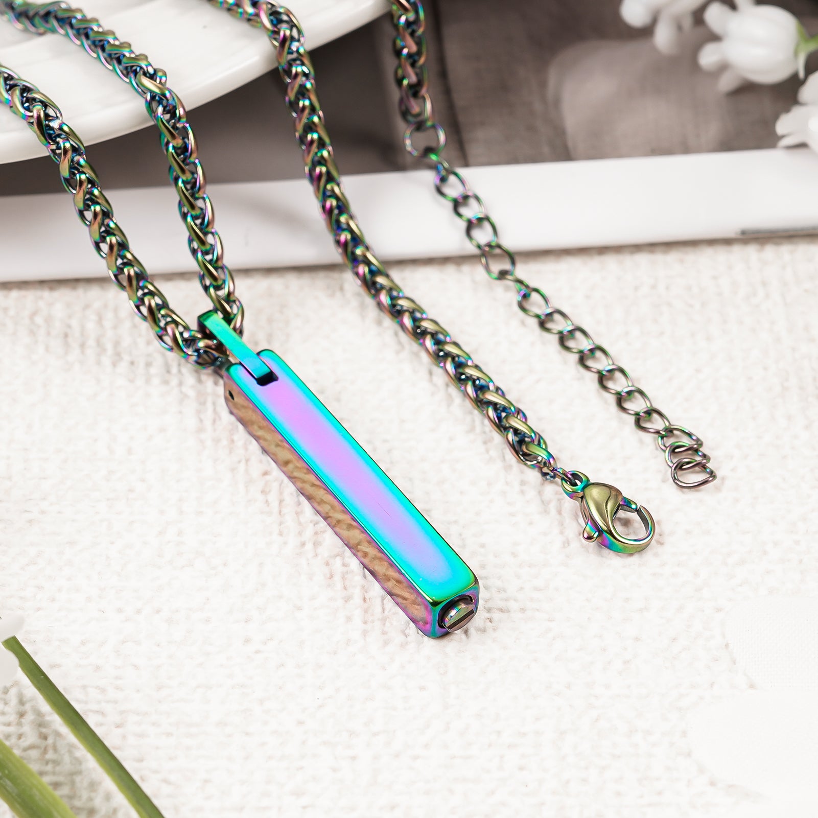 Cremation Urn Necklace, Keepksake Memorial Jewelry, Ash Holder Necklace