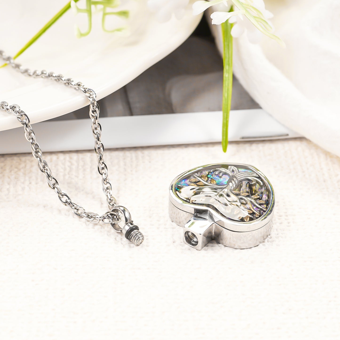 life tree cremation pendant for ashes