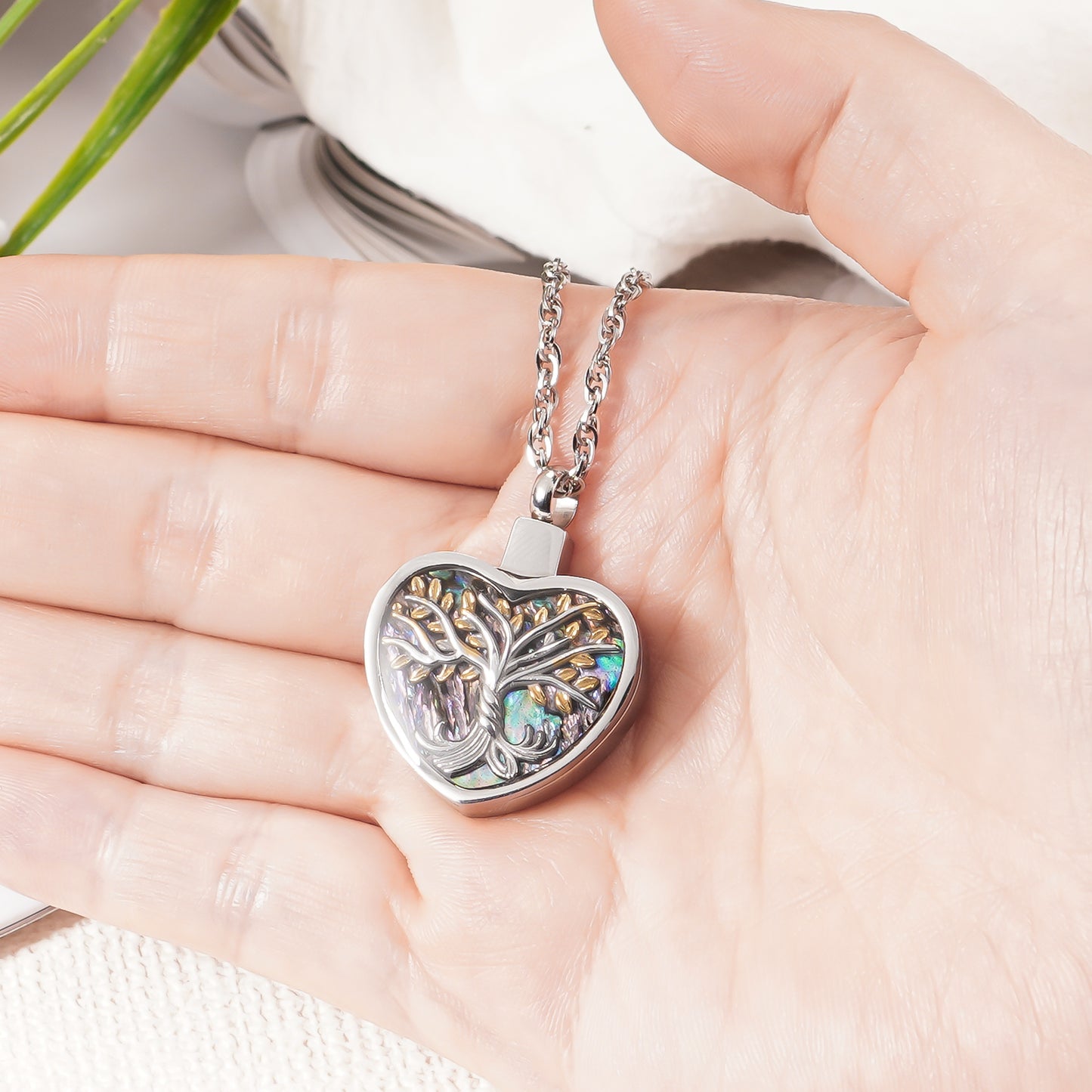 life tree cremation pendant for ashes