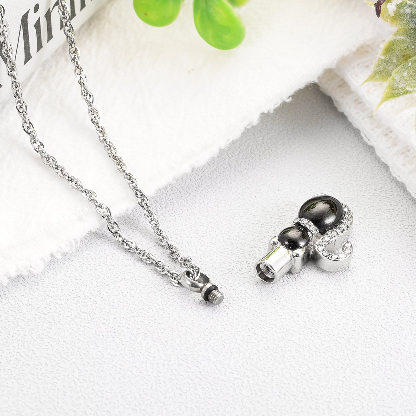 Cat Memorial Jewelry with Diamond