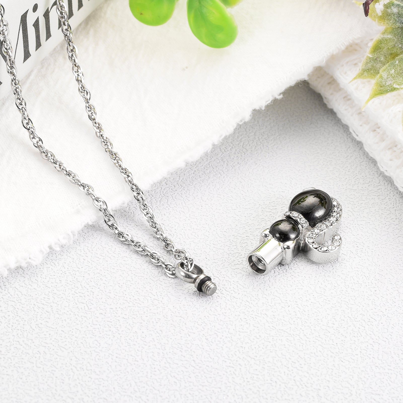 Cat Memorial Jewelry with Diamond