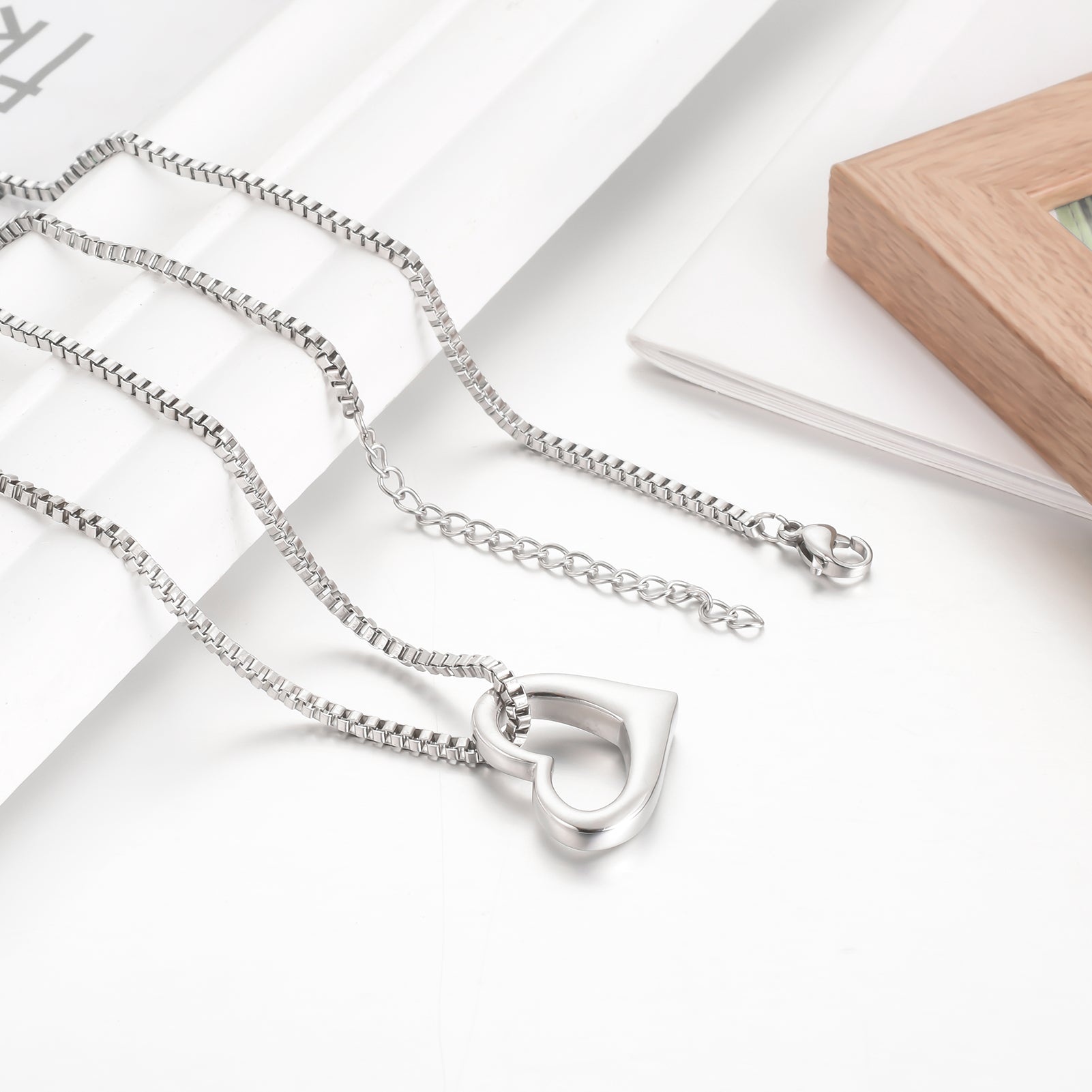 Simple Hearts Urns Necklace